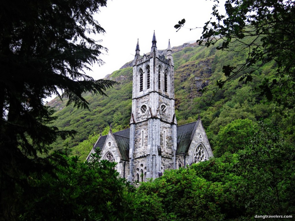 Kylemore Abbey - Ireland Photos