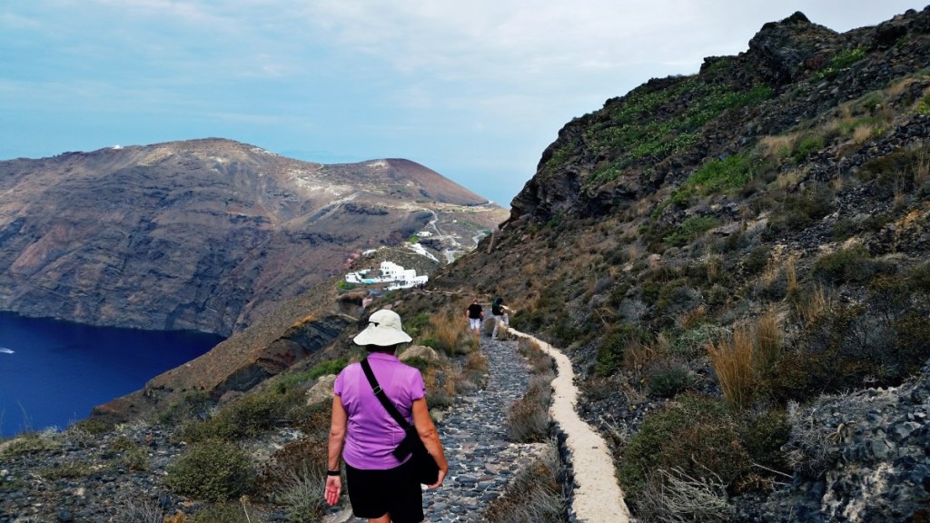 Walking path - Santorini Hike