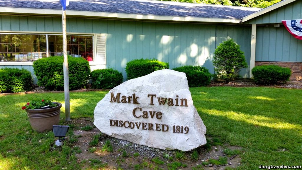 The best Hannibal Missouri Attractions include the Mark Twain Cave, discovered in 1819.