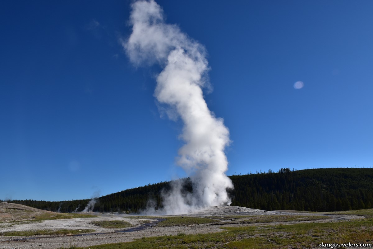 Old Faithful Geyser 4