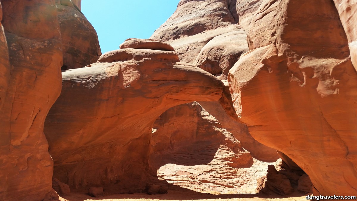 Sand Dune Arch Trail