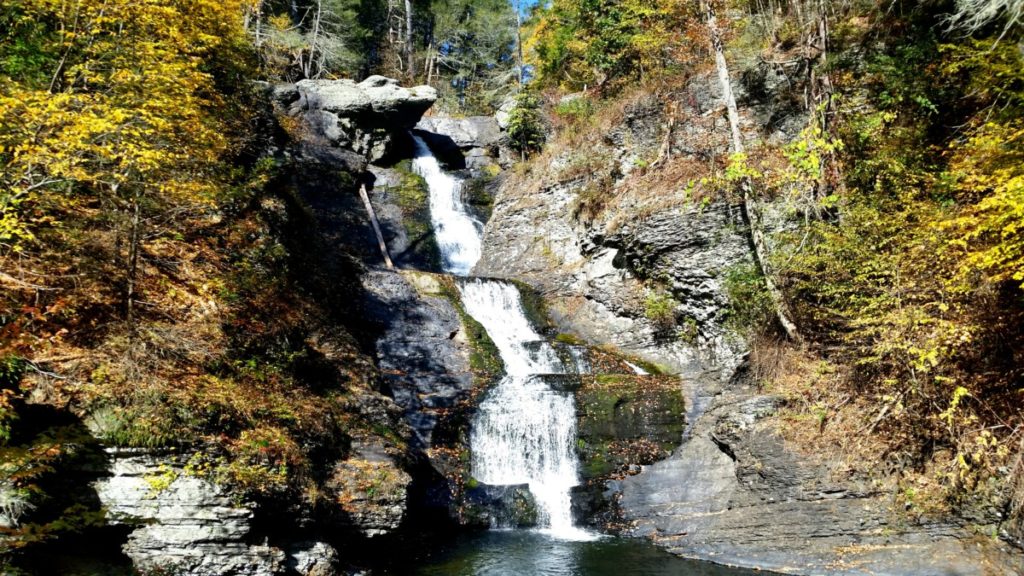 Raymondskills FallsFall Foliage Pocono Mountains