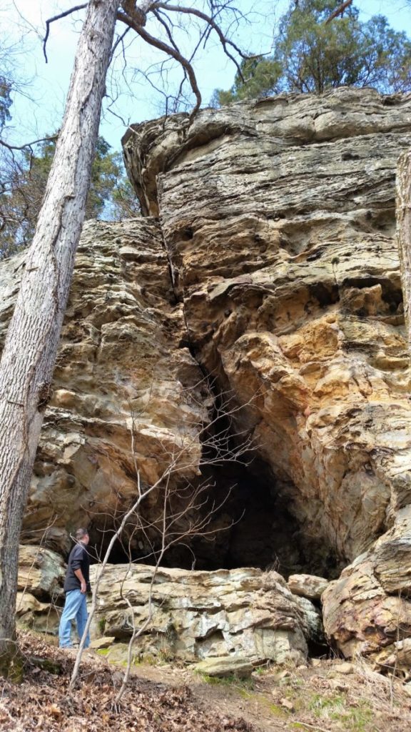 Southern Illinois is home to incredible landscapes of dramatic rock formations and stunning vistas. Here are the top Shawnee National Forest attractions.