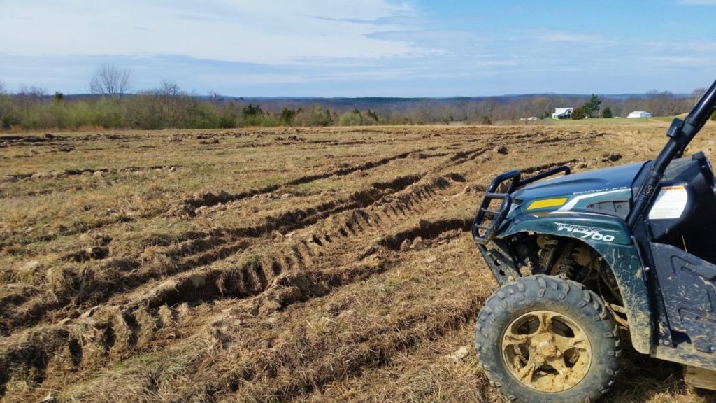 Looking for lodging in Southern Illinois near Shawnee National Forest? Williams Hill Pass OHV Park offers camp sites, cabins and electric hookup spots.