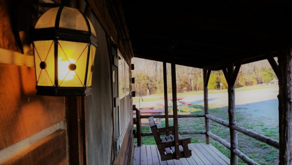 Looking for lodging in Southern Illinois near Shawnee National Forest? Williams Hill Pass OHV Park offers camp sites, cabins and electric hookup spots.