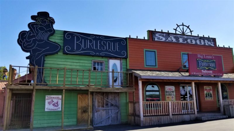 Utterly awesome to notable historic to wacky weird to lip-smacking delicious, here are our recommendations for the must see Route 66 attractions.