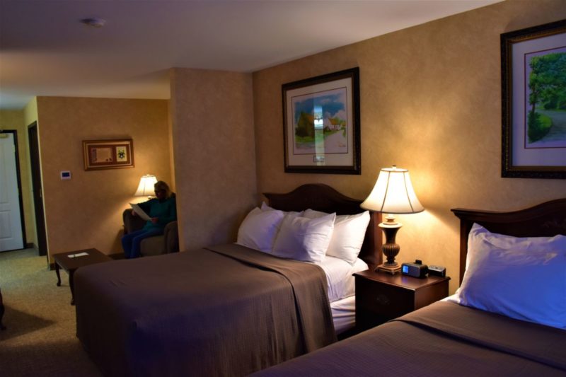 Are you looking for a great place to stay when visiting Galena, Illinois? The Irish Cottage Boutique Hotel is cozy, charming, and has an authentic feel. It's a perfect base for exploring the Galena area.