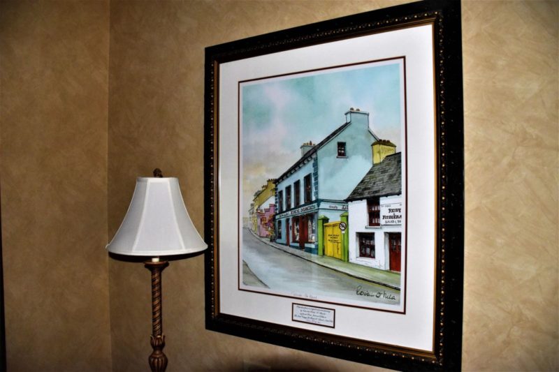 Are you looking for a great place to stay when visiting Galena, Illinois? The Irish Cottage Boutique Hotel is cozy, charming, and has an authentic feel. It's a perfect base for exploring the Galena area.