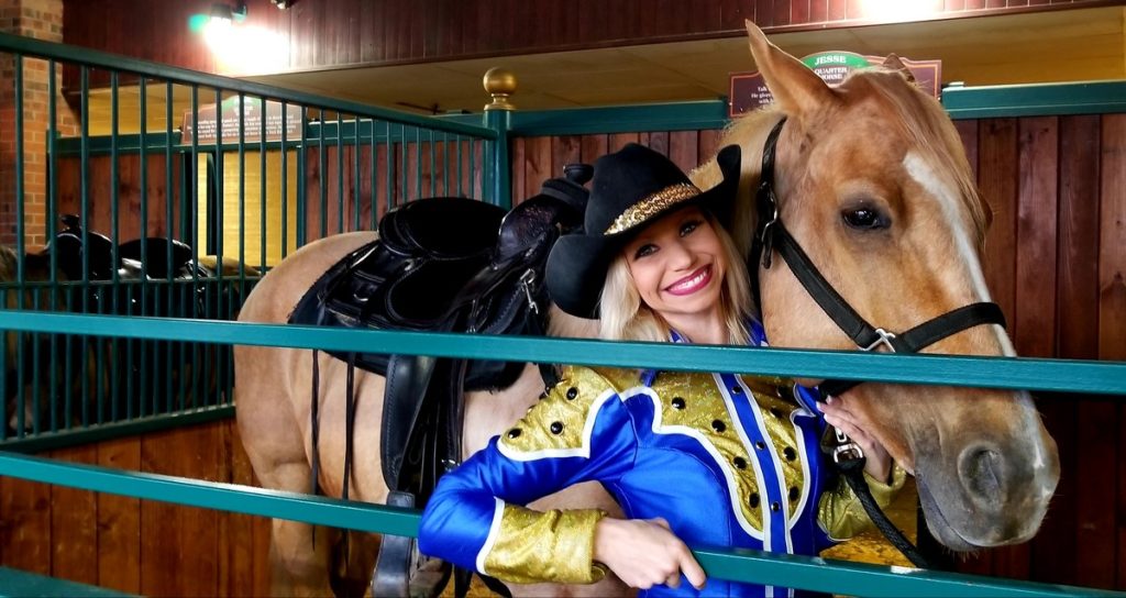 Planning a Branson trip and looking for things to do on your vacation? Head over to Dolly Parton's Stampede, the most visited dinner attraction in the world!
