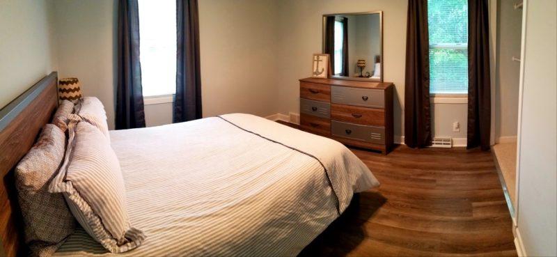 The Third and Surf is the perfect VRBO rental in Clear Lake, Iowa. We were just a stone's throw away from the lake, downtown, and the legendary Surf Ballroom.