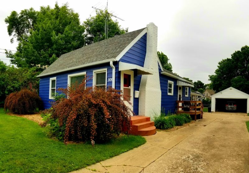 Why rent a cabin in Clear Lake, Iowa when you can book a cute lake-themed cottage walking distance from the lake, downtown and the legendary Surf Ballroom.