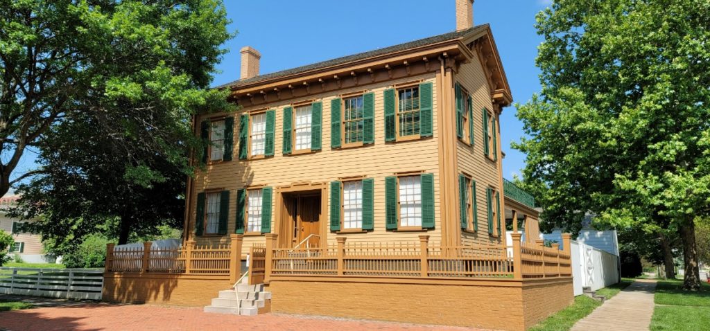 The Abraham Lincoln Home is one of the most popular things to do in Springfield Illinois. Make sure to check in early and get your tickets if you are visiting on a weekend.