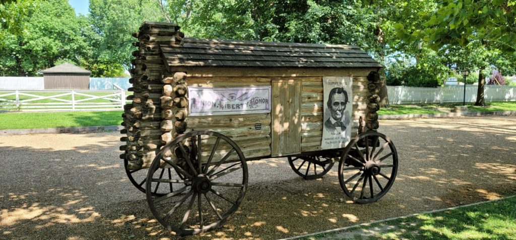 The Abraham Lincoln National Historic site is run by the National Park Service.