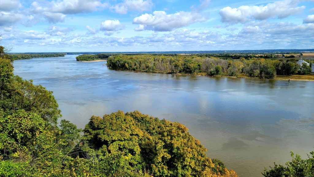 The scenic overlook at Riverview Park in Hannibal Missouri above the Mississippi River.